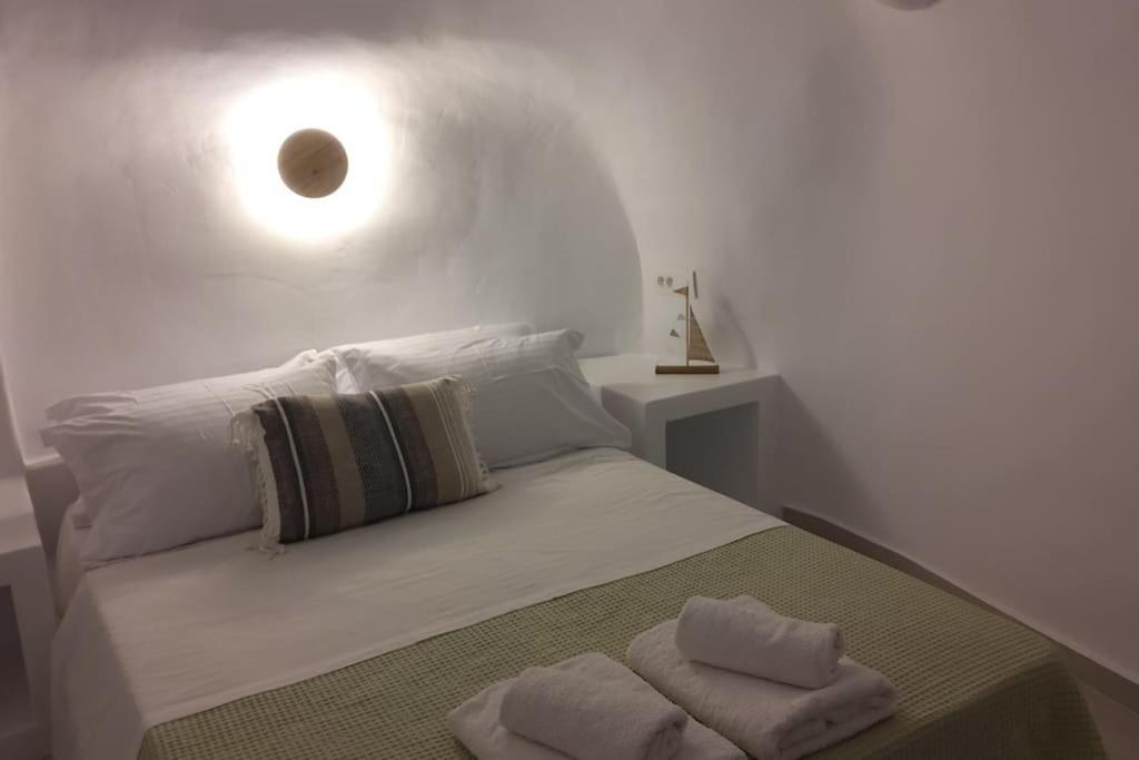 Appartement Finikas Cave House à Foinikiá Extérieur photo