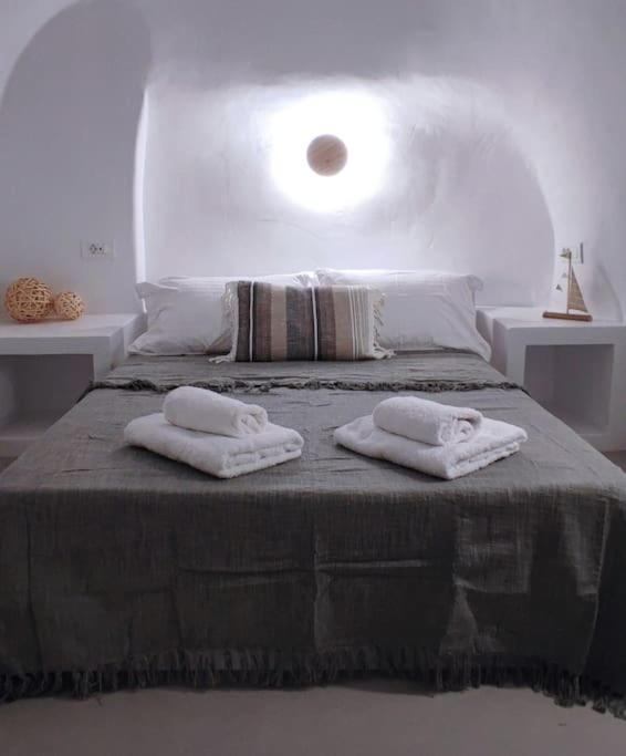 Appartement Finikas Cave House à Foinikiá Extérieur photo